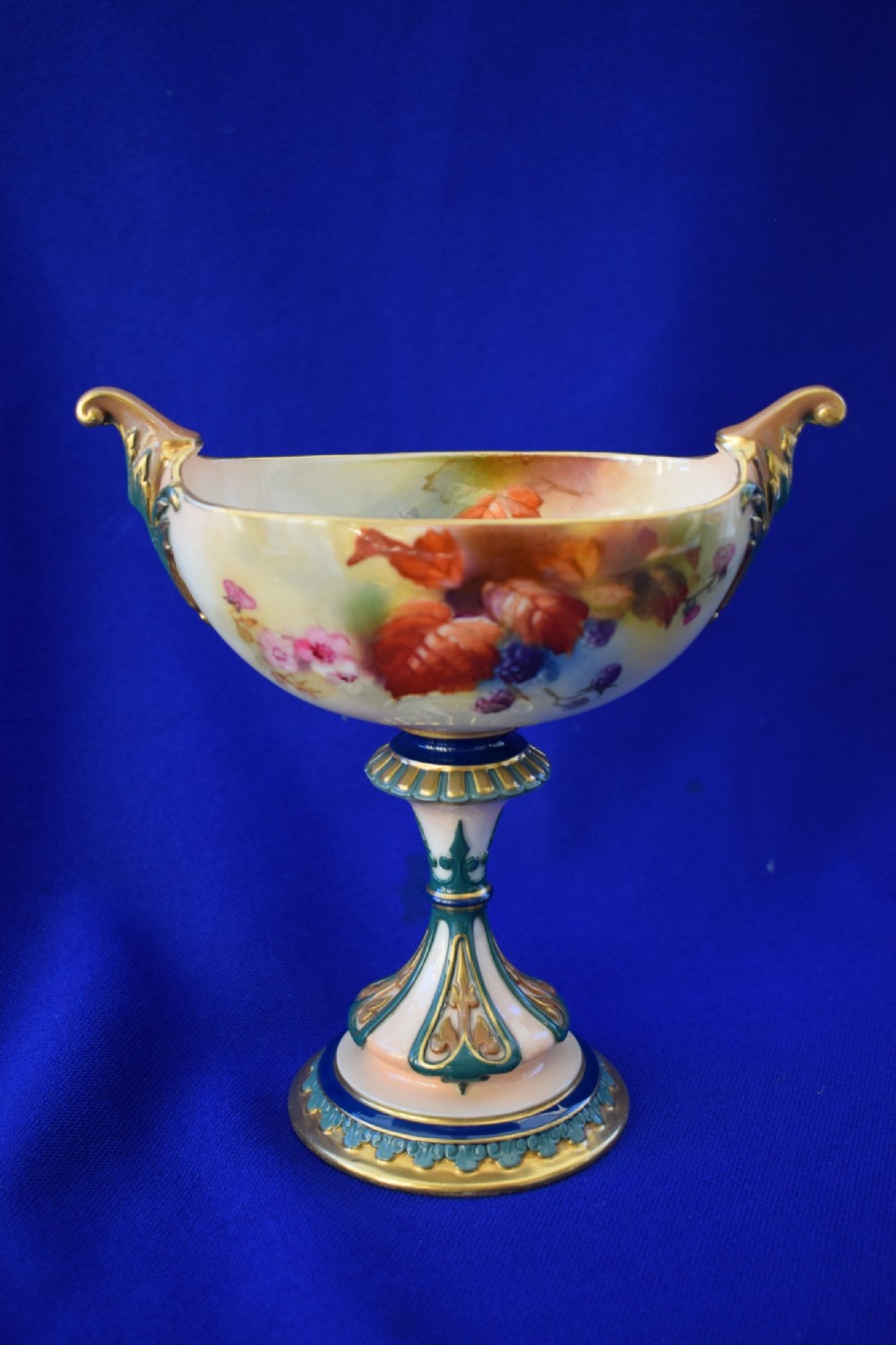 royal worcester centrepiece