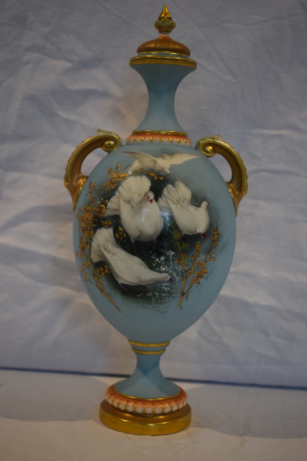 royal worcester vase and cover by charles baldwyn