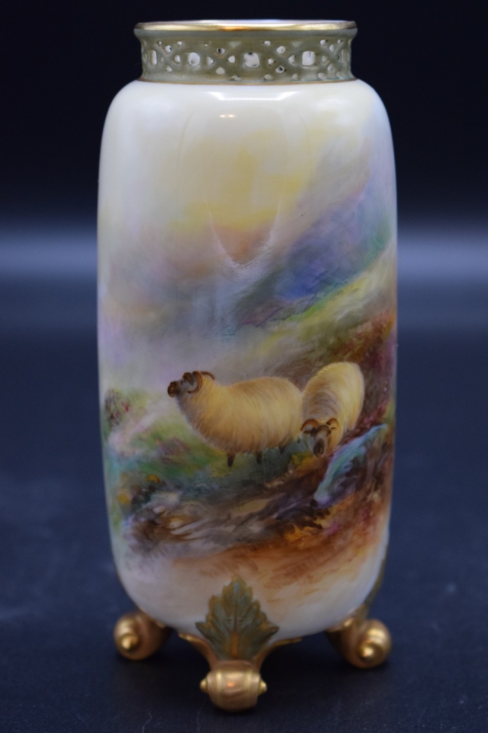 royal worcester vase signed h davis