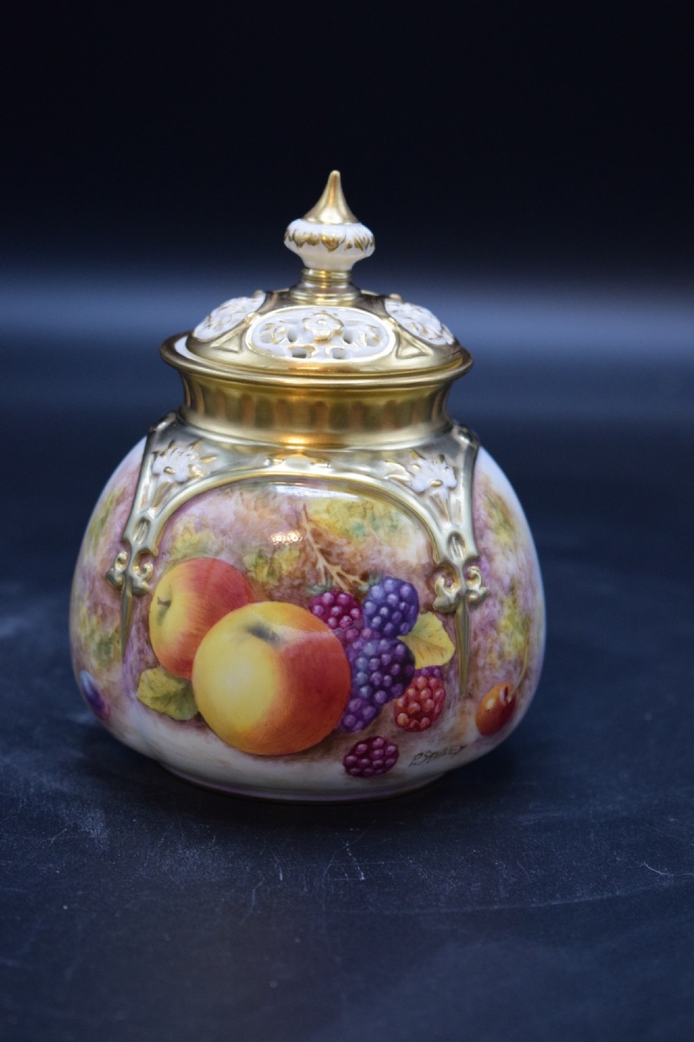 royal worcester small pot pourri signed p stanley